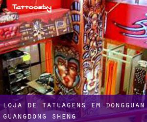 Loja de tatuagens em Dongguan (Guangdong Sheng)