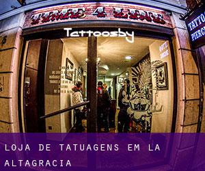 Loja de tatuagens em La Altagracia