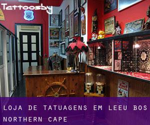 Loja de tatuagens em Leeu Bos (Northern Cape)