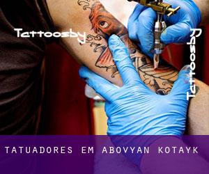 Tatuadores em Abovyan (Kotaykʼ)