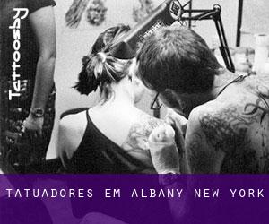 Tatuadores em Albany (New York)