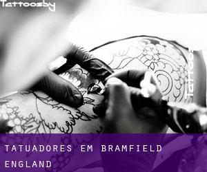 Tatuadores em Bramfield (England)