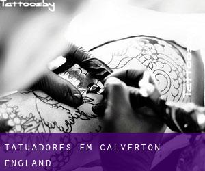 Tatuadores em Calverton (England)