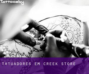 Tatuadores em Creek Store