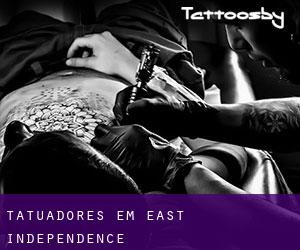 Tatuadores em East Independence