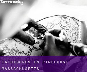 Tatuadores em Pinehurst (Massachusetts)
